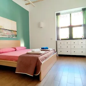 Casa San Crispino, Boccetta. Appartamento Messina